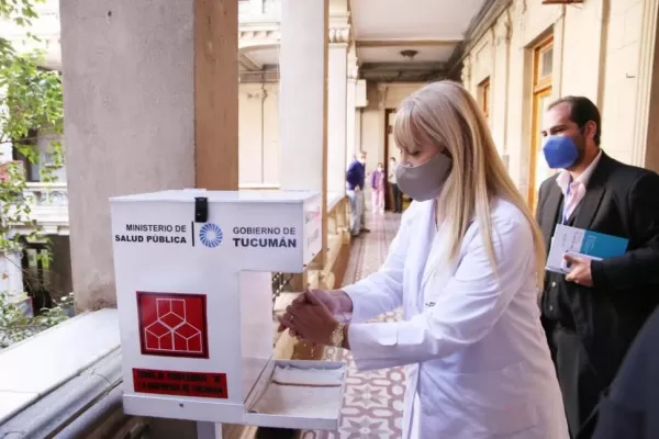 Instalarán cabinas con alcohol en gel en la peatonal