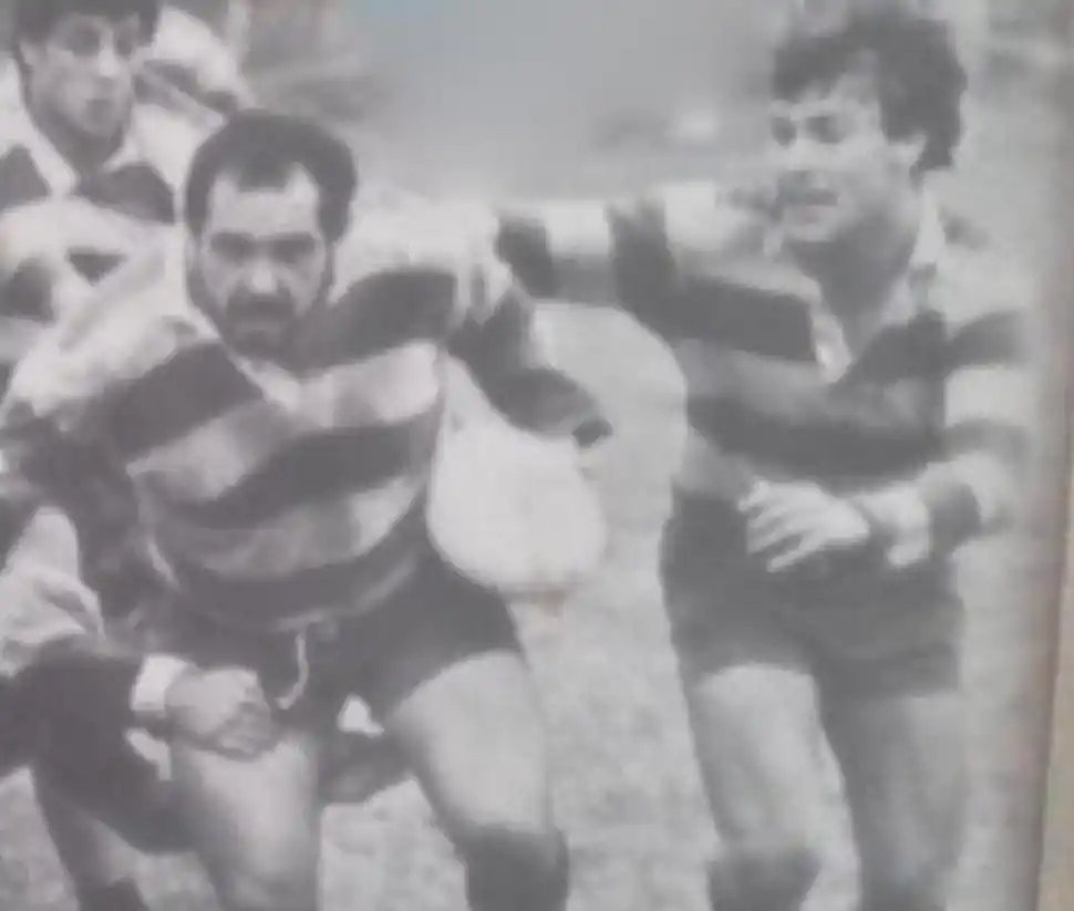 IGUAL. Gestos, cambio de voces, con acciones con todo el cuerpo, Vigil logra captar la atención.