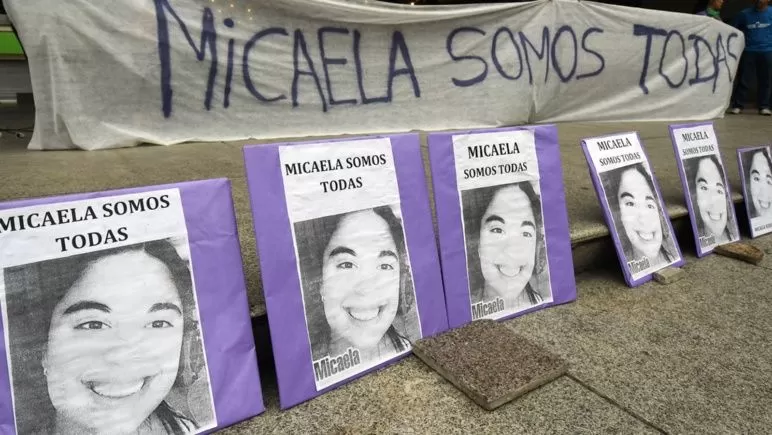 RECLAMO. Organizaciones de defensa de los derechos de las mujeres reclamaron por la Ley Micaela en todo el país.