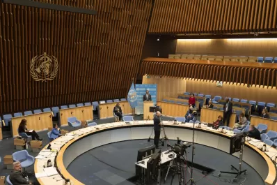 La OMS constata un nuevo récord diario de casos de covid-19: fueron más de 294.000