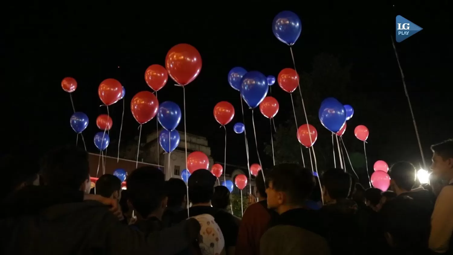 Suelta de globos que los amigos de Matías Albornoz Piccinetti realizaron en mayo de 2018 en pedido de justicia.