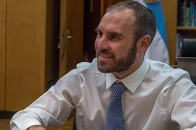 La Nación considera insostenible la oferta presentada por acreedores, y ampliaría el plazo de negociación