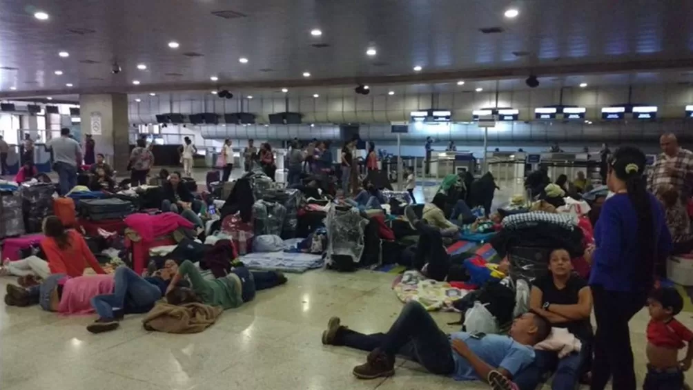 Más de 800 argentinos varados retornan al país procedentes de Asia y África