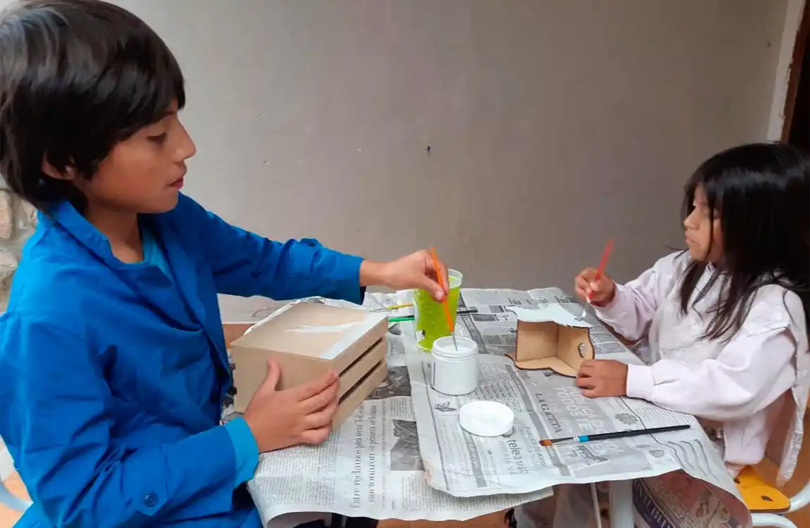 Un “programa de radio”, la manera de enseñar de una escuela de Tafí del Valle