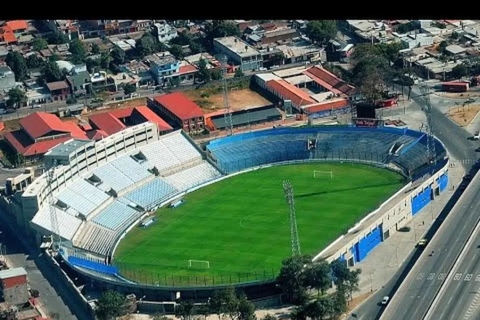 UN LUGAR APTO. El estadio “23 de Agosto” de Gimnasia de Jujuy tienen buena infraestructura y una ubicación privilegiada.