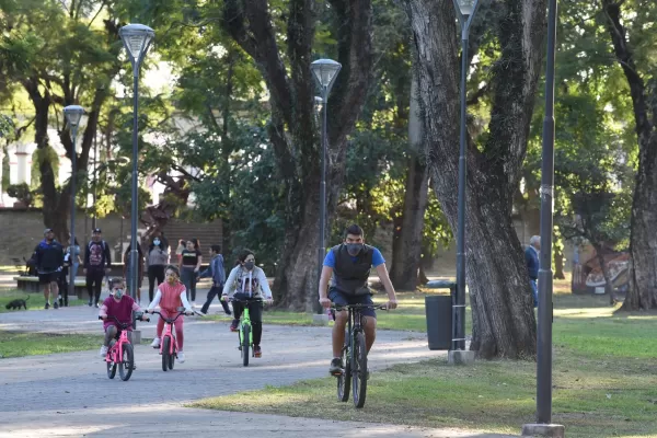 Bussi pide una mayor flexibilización, que incluya la recreación