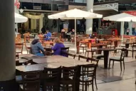 Abrió un shopping en Yerba Buena y la gente se sentó a tomar café en el bar