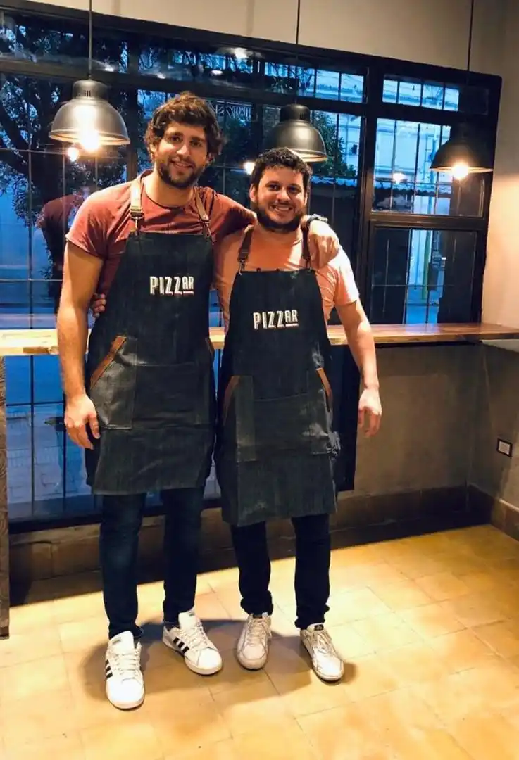 PIZZAS. En abril, Paz y Ferreyra abrieron su negocio en Barrio Norte. 