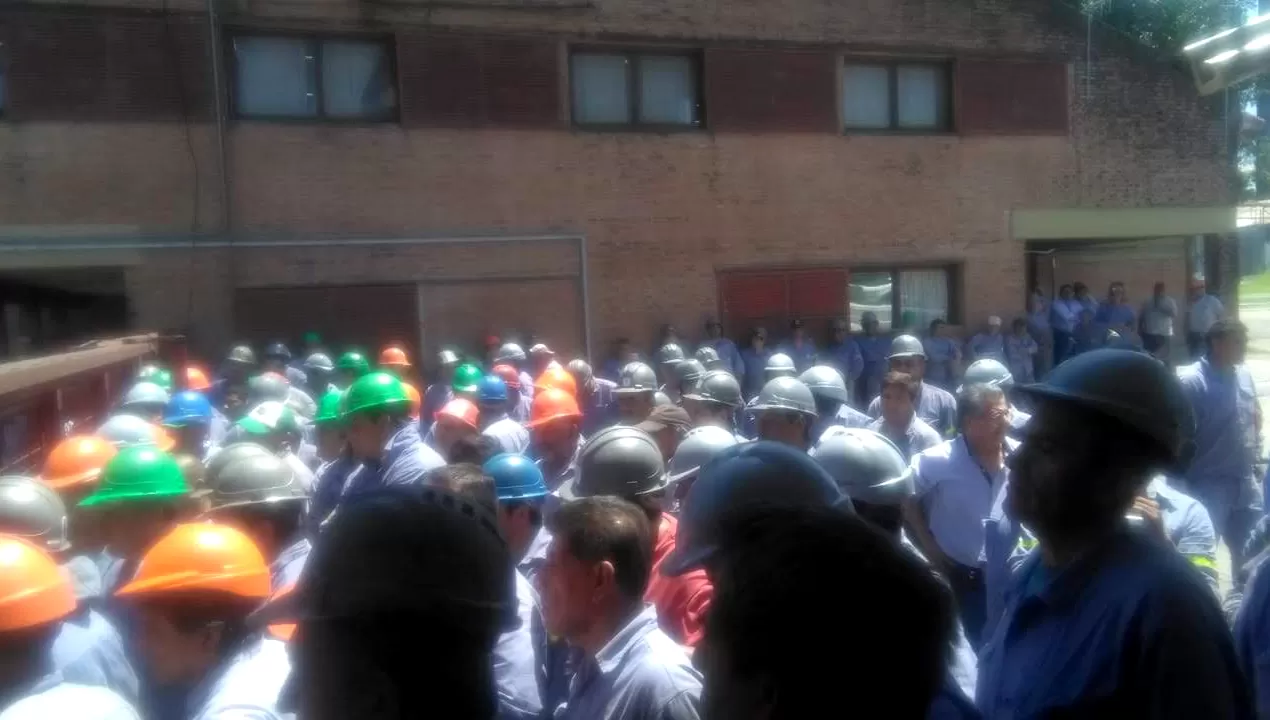 ASAMBLEA. Desde el Sindicato de Obreros del ingenio Concepción anunciaron medidas de fuerza, porque consideran que no se cumplen medidas de higiene y seguridad.
