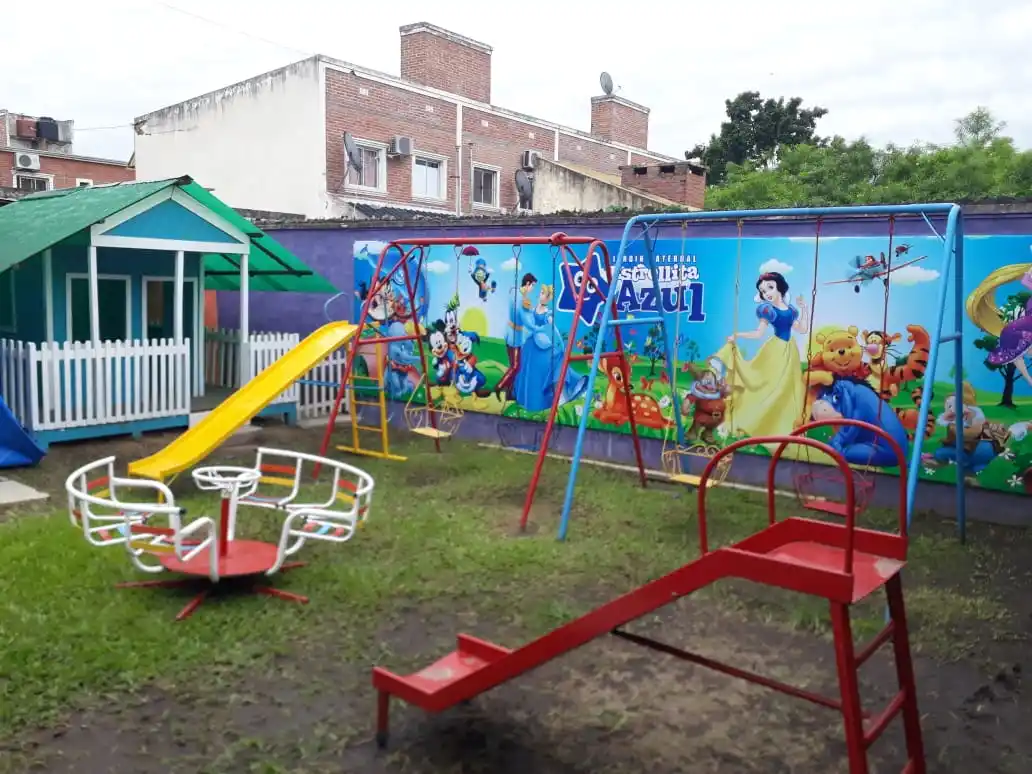 En su semana, maestras jardineras se manifestaron frente a la Casa de Gobierno