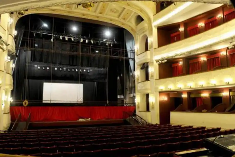 Teatro Alberdi