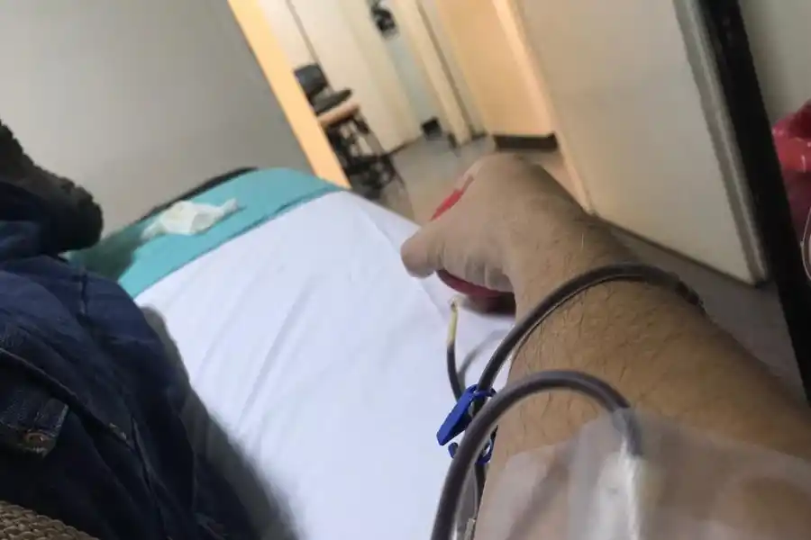 Vázquez Rivera, en la donación de plasma.