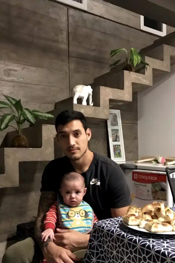 EN FAMILIA. Cabral transita la cuarentena en Buenos Aires, junto a su pareja y a su hijo, Benicio.