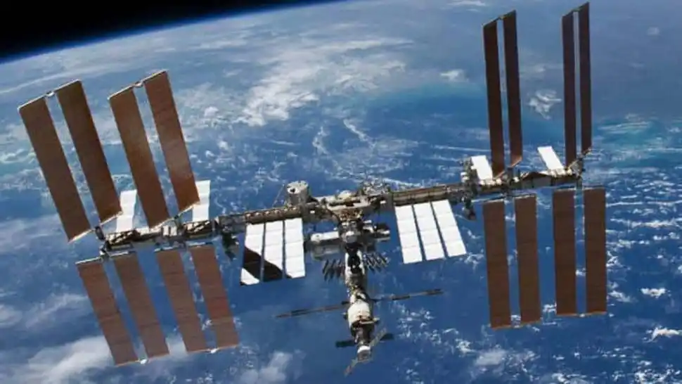 DESTINO. En la Estación Espacial Internacional los esperaban el comandante y dos cosmonautas rusos. Les llevó tres horas completar el acoplamiento entre la nave y la Estación. 