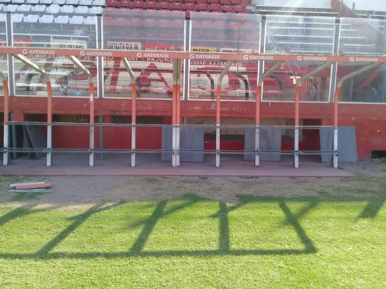 Socios de San Martín colaboran con remodelaciones en el estadio