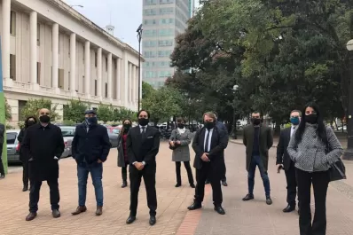 En protestas con tonos distintos, los abogados expresaron su malestar con la Justicia