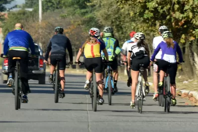 Los deportistas volvieron a la calle, pero muchos no respetaron el distanciamiento