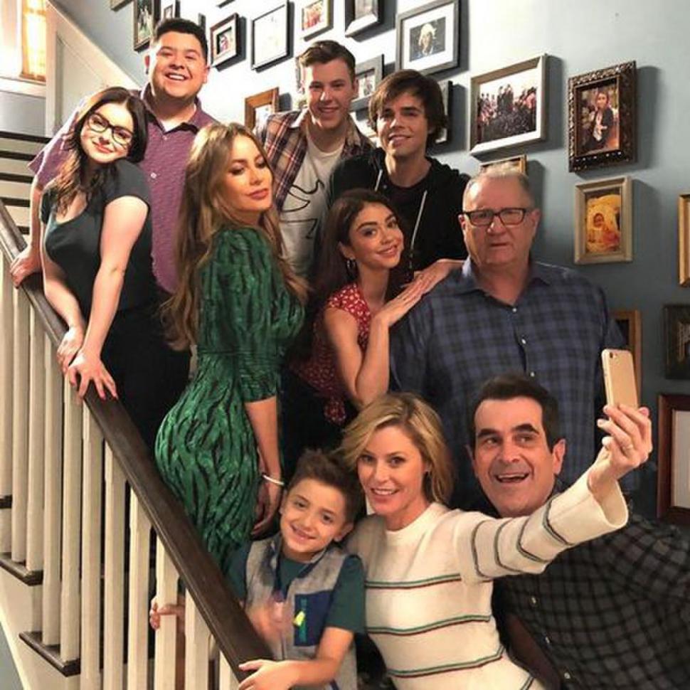 “MODERN FAMILY”. La plataforma incorpora desde mañana cuatro temporadas de la exitosa serie de comedia.