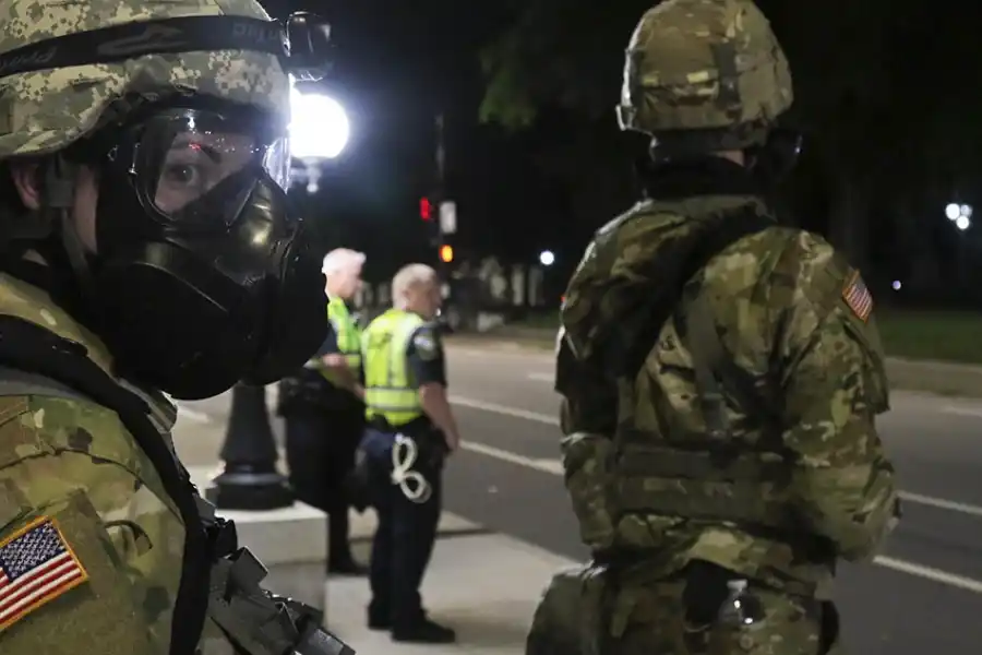 Temen un rebrote de coronavirus en Nueva York por las masivas protestas