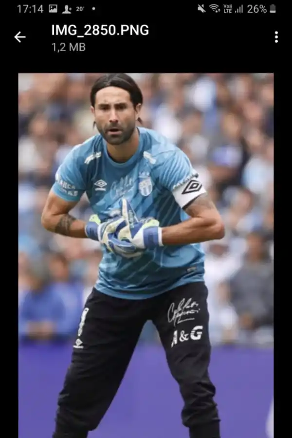 Vestí tu celular de Atlético