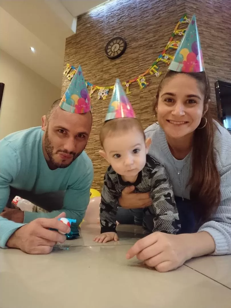 FESTEJO. Camilo celebró su primer cumpleaños confinado en Georgia, pero feliz. 