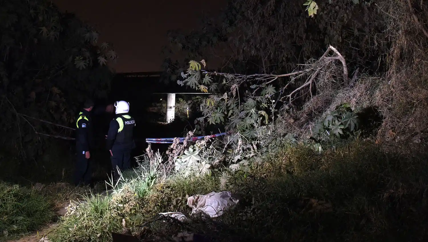 EL COLMENAR. El cuerpo del niño Benjamín Amaya fue hallado colgado de un puente. 
