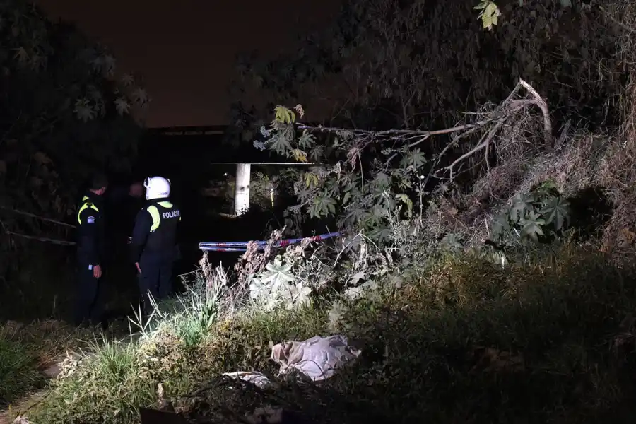 EL COLMENAR. El cuerpo del niño Benjamín Amaya fue hallado colgado de un puente. 