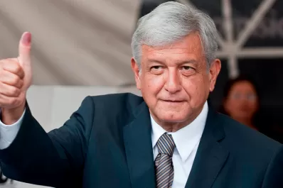 López Obrador prometió que en México la vacuna será universal y gratuita