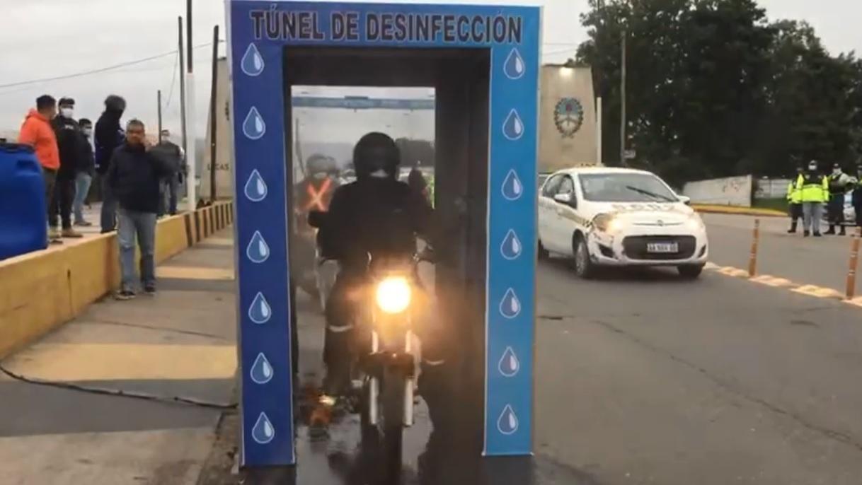 Piden a la Justicia que prohíba las cabinas sanitizantes en las personas