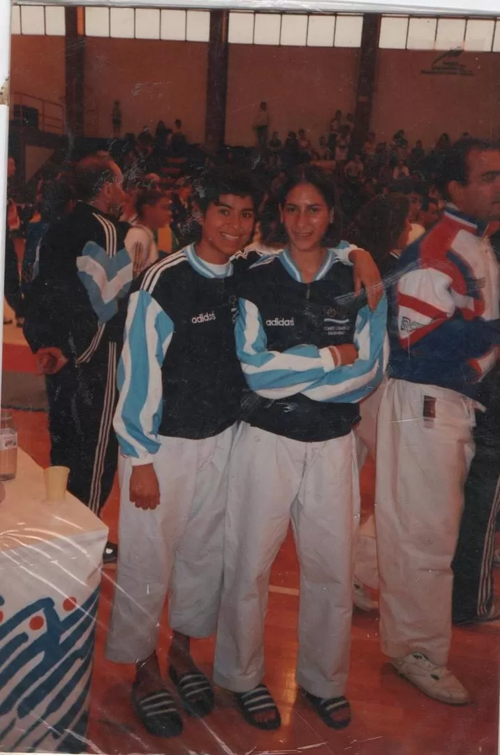 PREVIA. Maturano y Verónica Torres sonreían y disfrutaban antes de iniciar la competencia en 1995. 