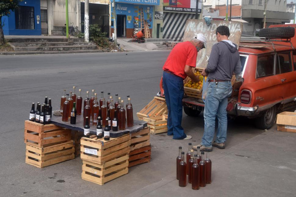 AMBULANTE. Miel y mandarinas, un clásico para esta época del año.  