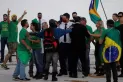 El ministro de Educación de Brasil salió sin barbijo y le hicieron una multa