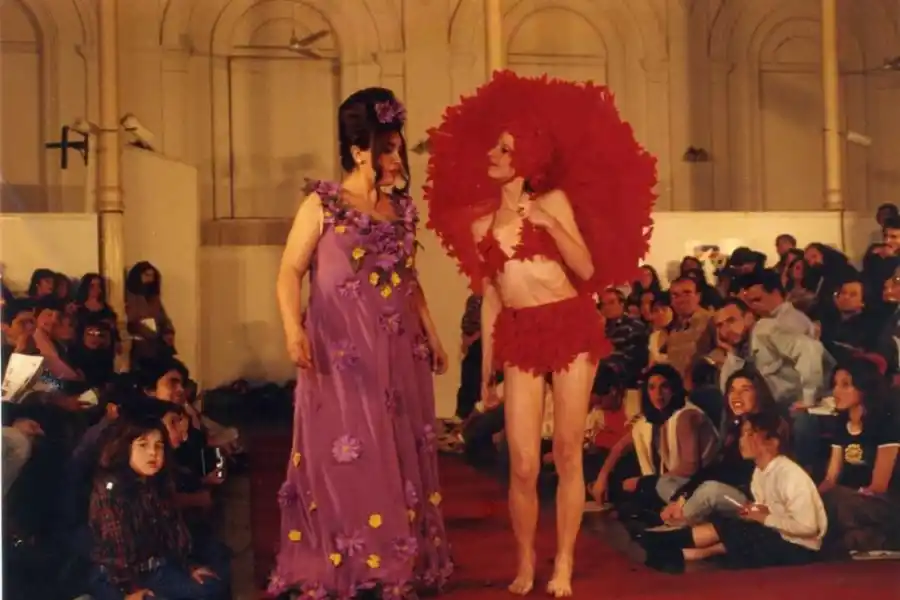 PRESENTACIÓN. Actores y artistas se transformaron en modelos y diseñadores en La Zona.