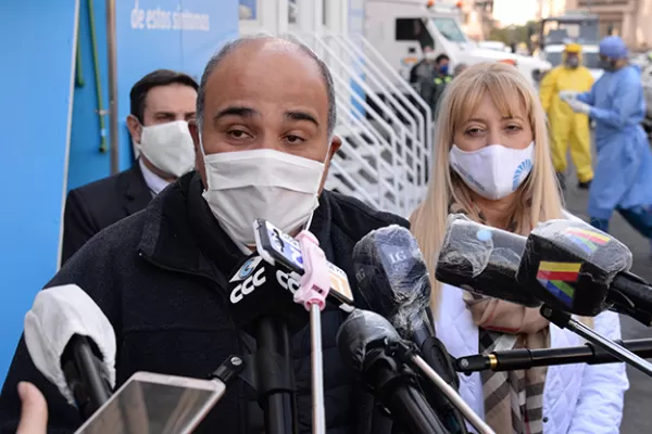 Pese a las quejas de la oposición, Manzur volverá a viajar a Buenos Aires