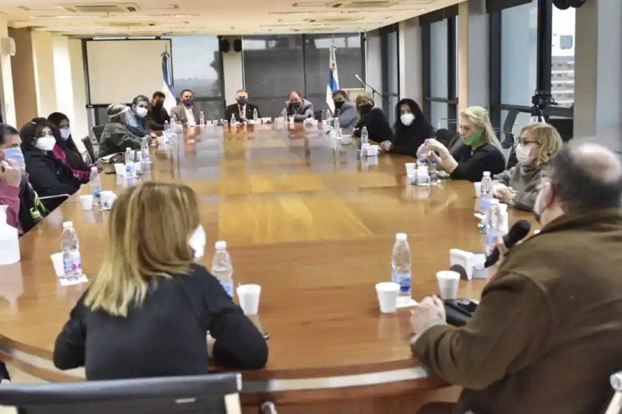 ACTORES. Jaldo recibió a los artistas. foto: Prensa Legislatura