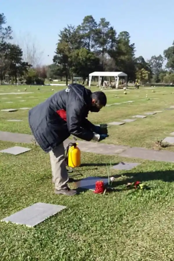 PRECAUCIÓN. Se recomendó a los vecinos que no usen floreros.