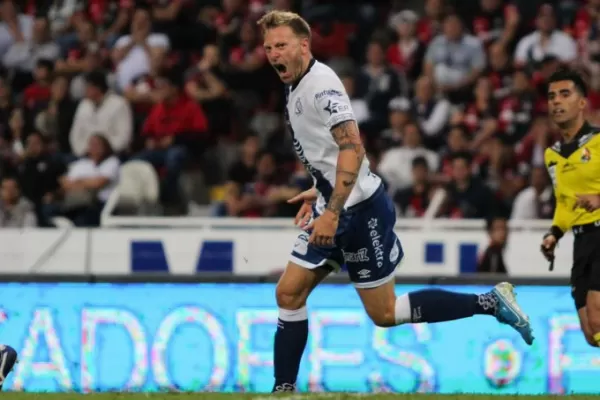 Polaco Menéndez se despidió de Puebla y los hinchas de Atlético lo piden a gritos