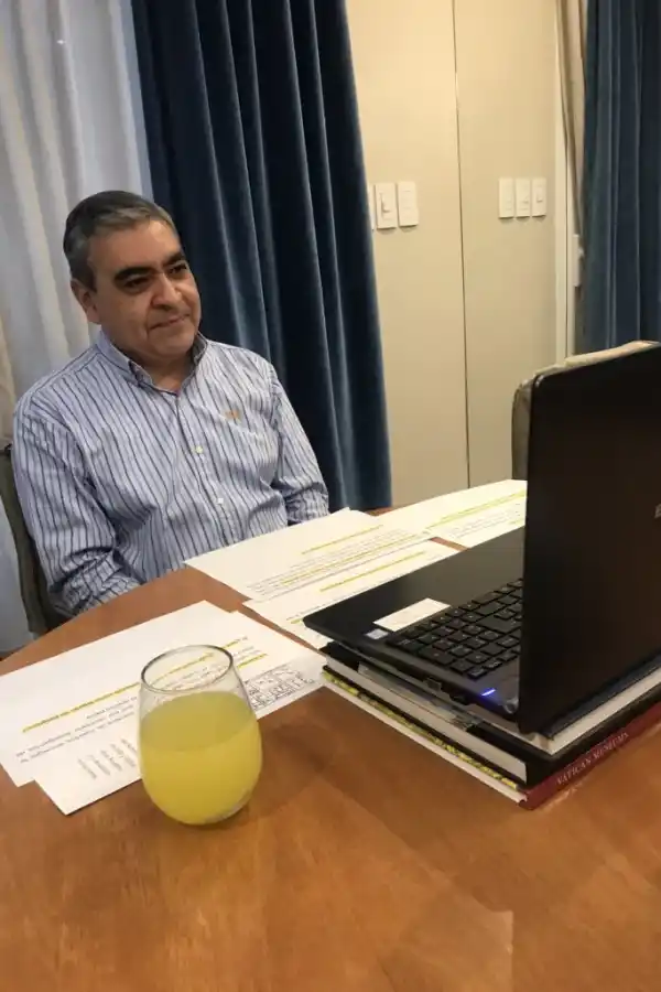 INTENDENTE. Alfaro dialoga por videollamada con Belgrano. Foto: Prensa SMT