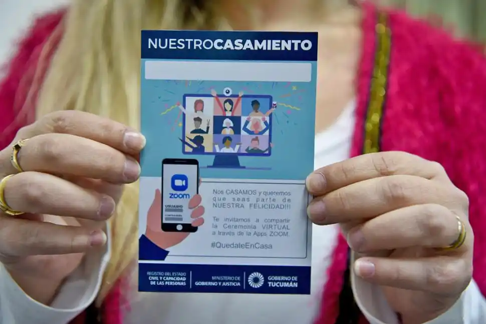 INVITACIÓN. Con la nueva modalidad los novios pueden invitar a sus seres queridos para que participen por Zoom.