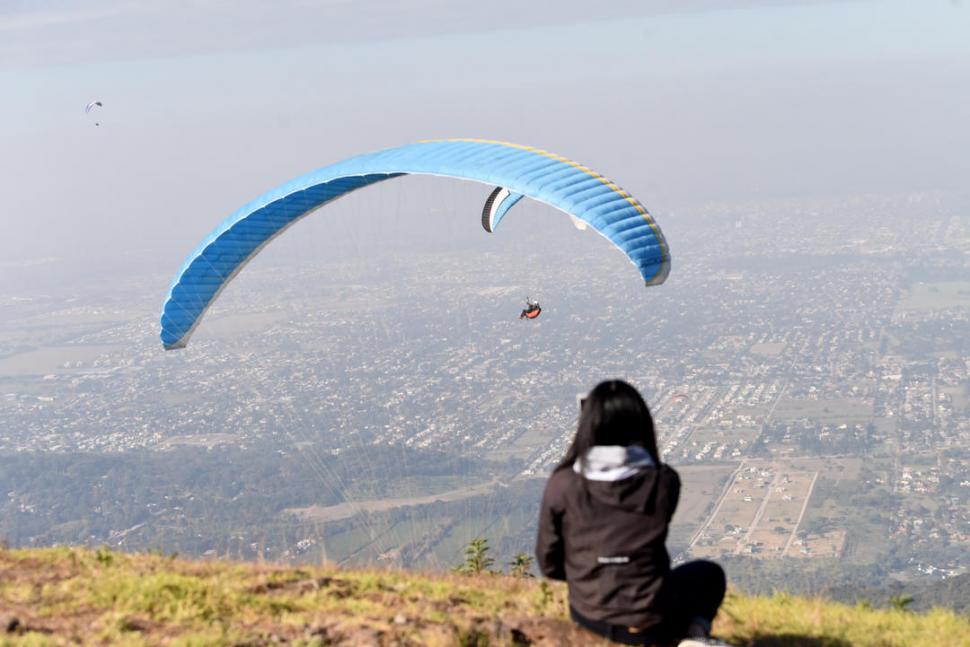 El parapente ya despliega sus alas en Tucumán