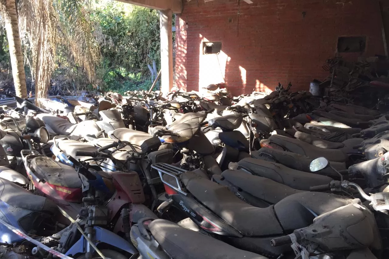 CORRALÓN. Las motos secuestradas por el municipio de la Ciudad Jardín. Foto: Prensa Municipalidad de YB