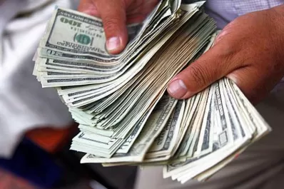 El dólar solidario superó la barrera de los $ 95