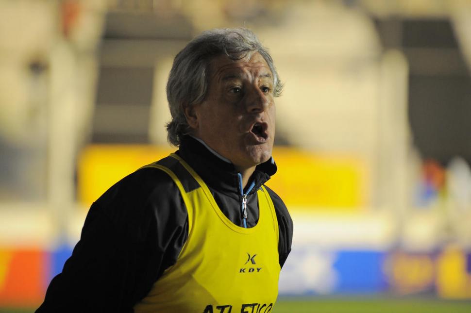 EL QUERIDO “CHULO”. Rivoira, fallecido hace poco, tuvo dos ciclos: uno entre 2008 y 2009 (ascendió) y otro en 2014.