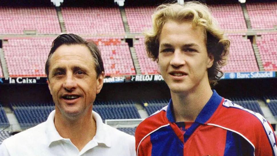 EL HEREDERO. Johan Cruyff se dio el gusto de dirigir a Jordi en Barcelona.