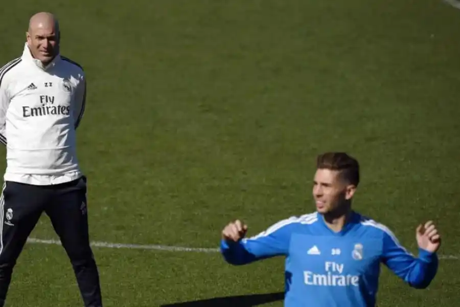 EL ARCO DEL TRIUNFO. Zinedine Zidane promovió a Lucas en Real Madrid.