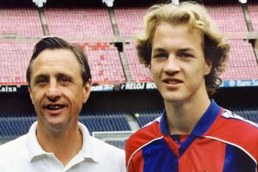 EL HEREDERO. Johan Cruyff se dio el gusto de dirigir a Jordi en Barcelona.