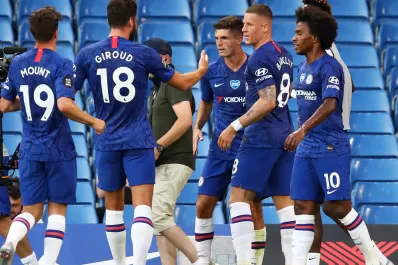 El Chelsea le dio una mano derrotando a Manchester City y Liverpool es el campeón