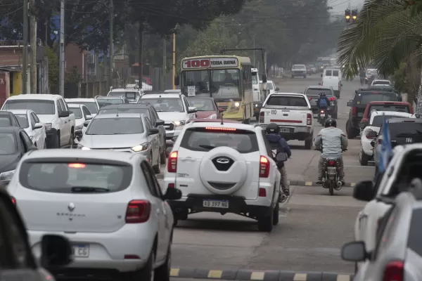 Yerba Buena: pavimentan Rojas Paz para descomprimir el tránsito de Solano Vera