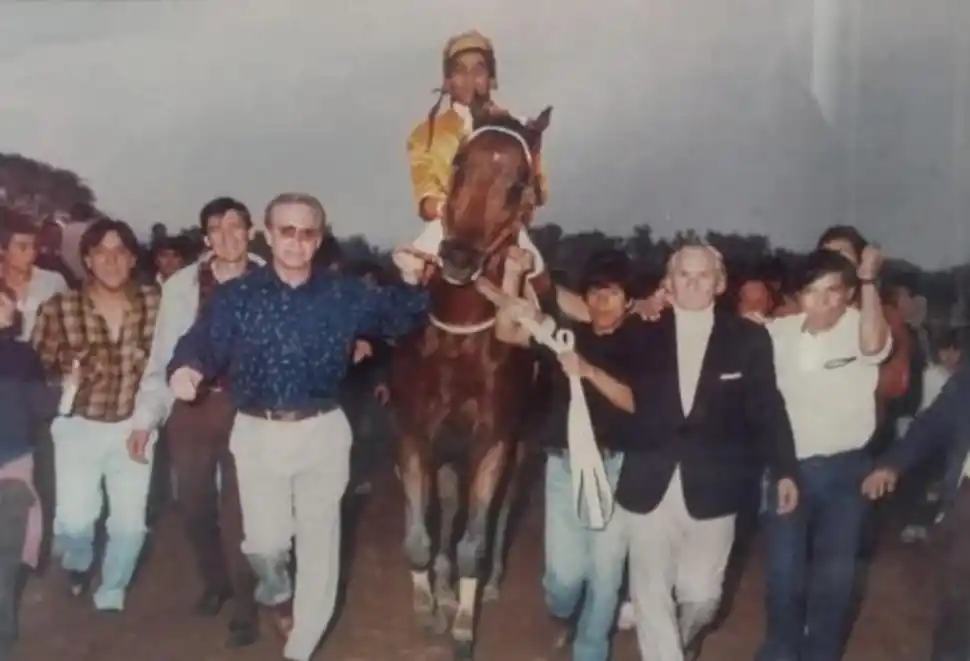Corría con un soplo en el corazón y fue un crack