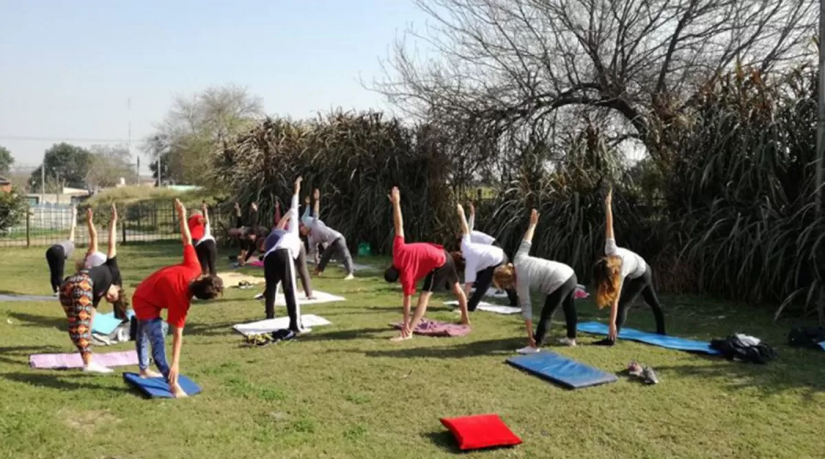 Clases gratuitas de yoga al aire libre